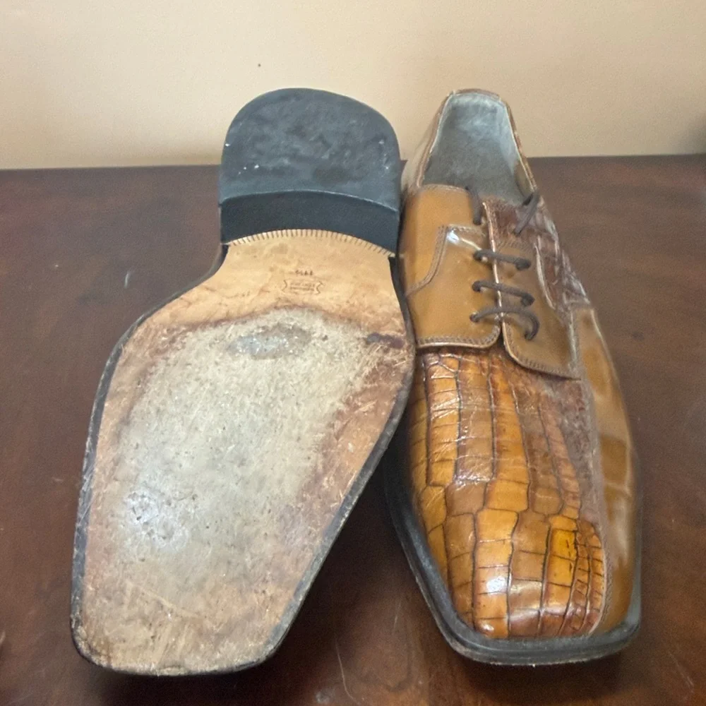Men's Tan‎ Croc-Embossed Leather Dress Shoes